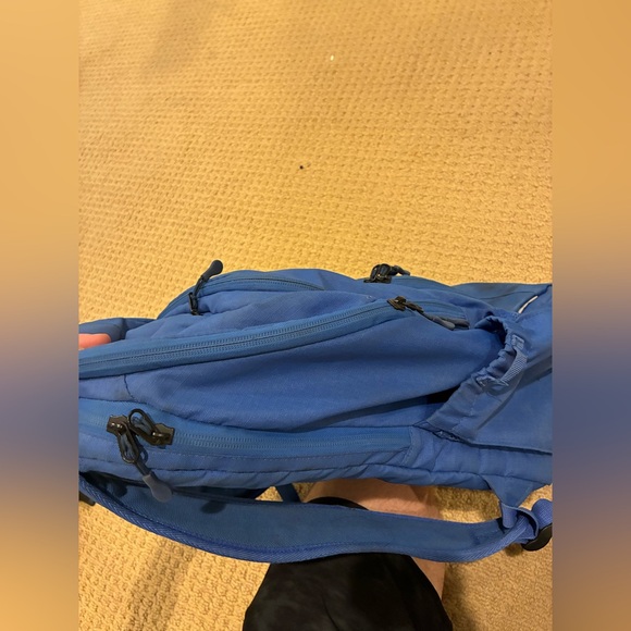 Embark Backpack - Picture 6 of 8